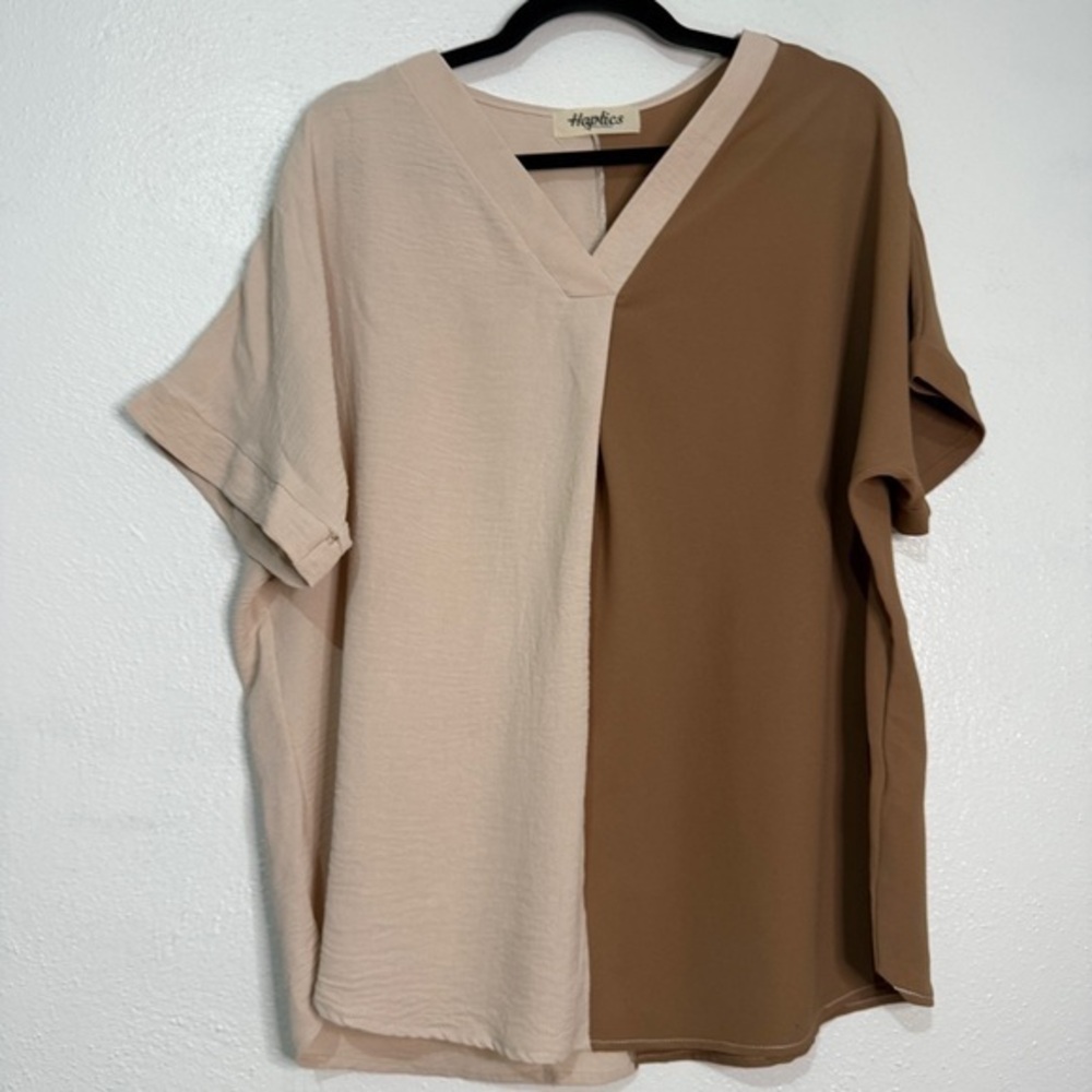 Haptics by Holly Harper Two-Tone V-Neck Women's Top — Beige & Brown. Sz M.